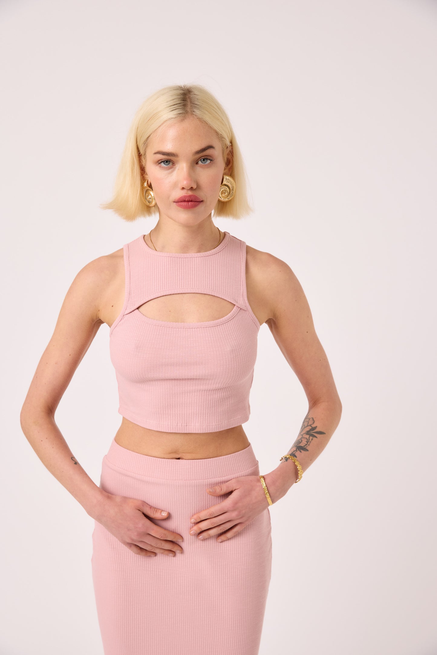 Sunny Cutout Crop top